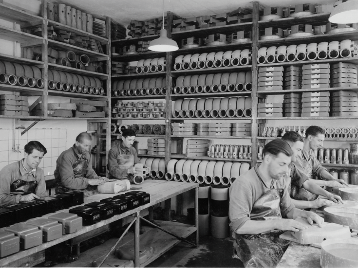 Secția de vopsitorie a fabricii ELCO (anii 1950)