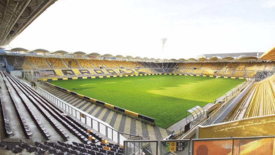 Clădire nouă: Parkstad Limburg Stadion, Kerkrade, Olanda